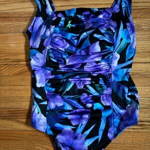 Swimsuit one piece elegant floral